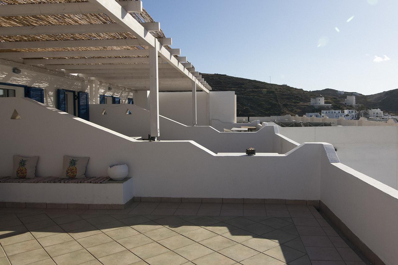 Armadoros Hotel / Ios Backpackers Esterno foto