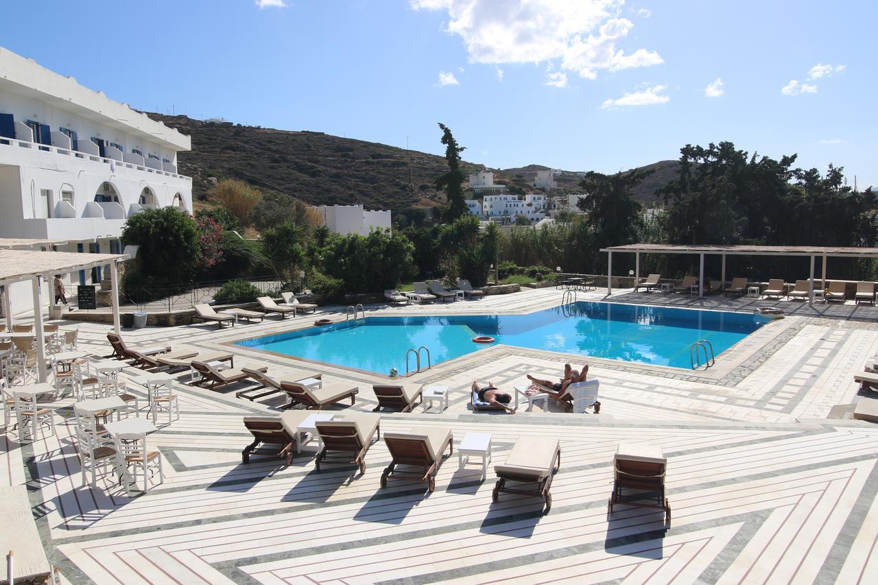 Armadoros Hotel / Ios Backpackers Esterno foto