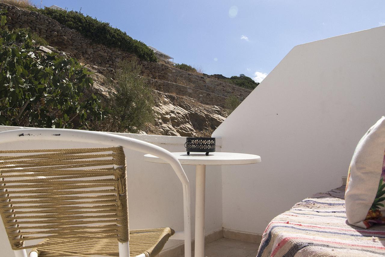 Armadoros Hotel / Ios Backpackers Esterno foto