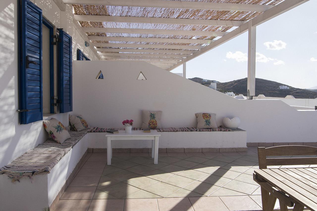 Armadoros Hotel / Ios Backpackers Esterno foto